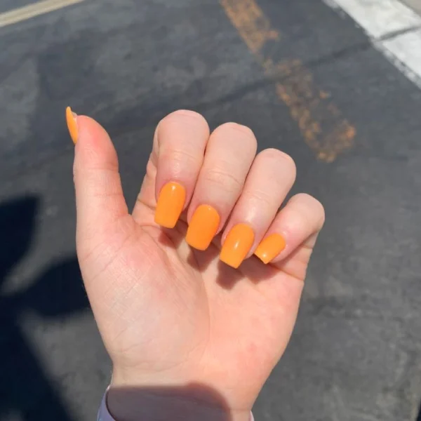 Peachy Bliss Nail Design